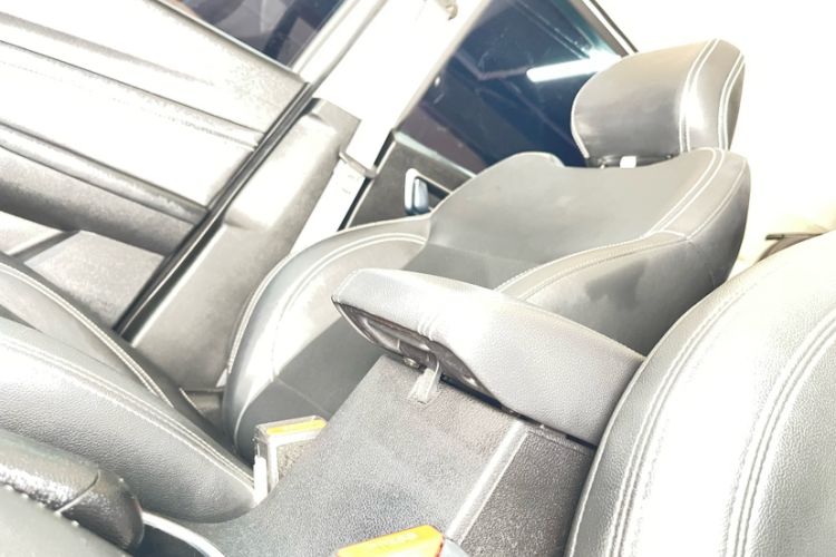 Used Geely Auto Vision X3 2017 1.5L Manual Elite Model Interior 8