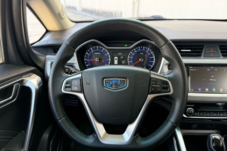 Used Geely Auto Vision X3 2017 1.5L Automatic Elite Model Interior 9