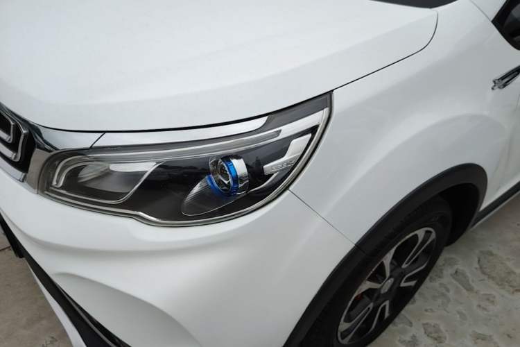 Used Geely Auto Vision X3 2017 1.5L Automatic Luxury Model Left Front Headlight
