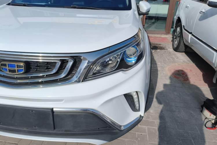 Used Geely Auto Vision X3 2017 1.5L Manual Elite Model Left Front Headlight