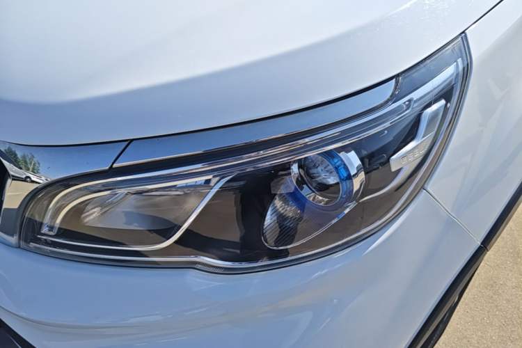 Used Geely Auto Vision X3 2017 1.5L Automatic Luxury Model Left Front Headlight