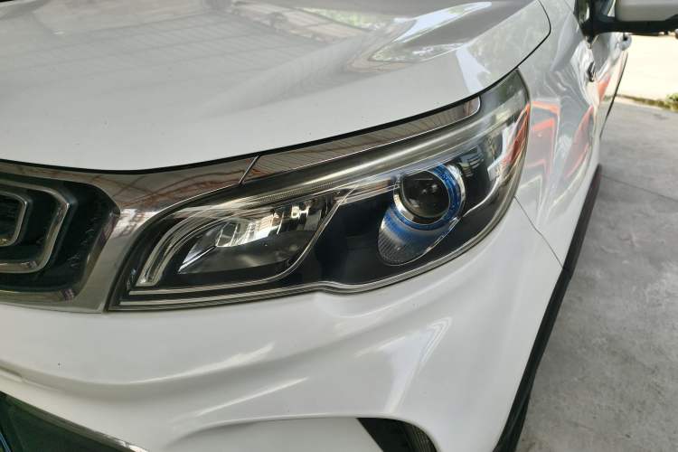Used Geely Auto Vision X3 2017 1.5L Automatic Luxury Model Left Front Headlight