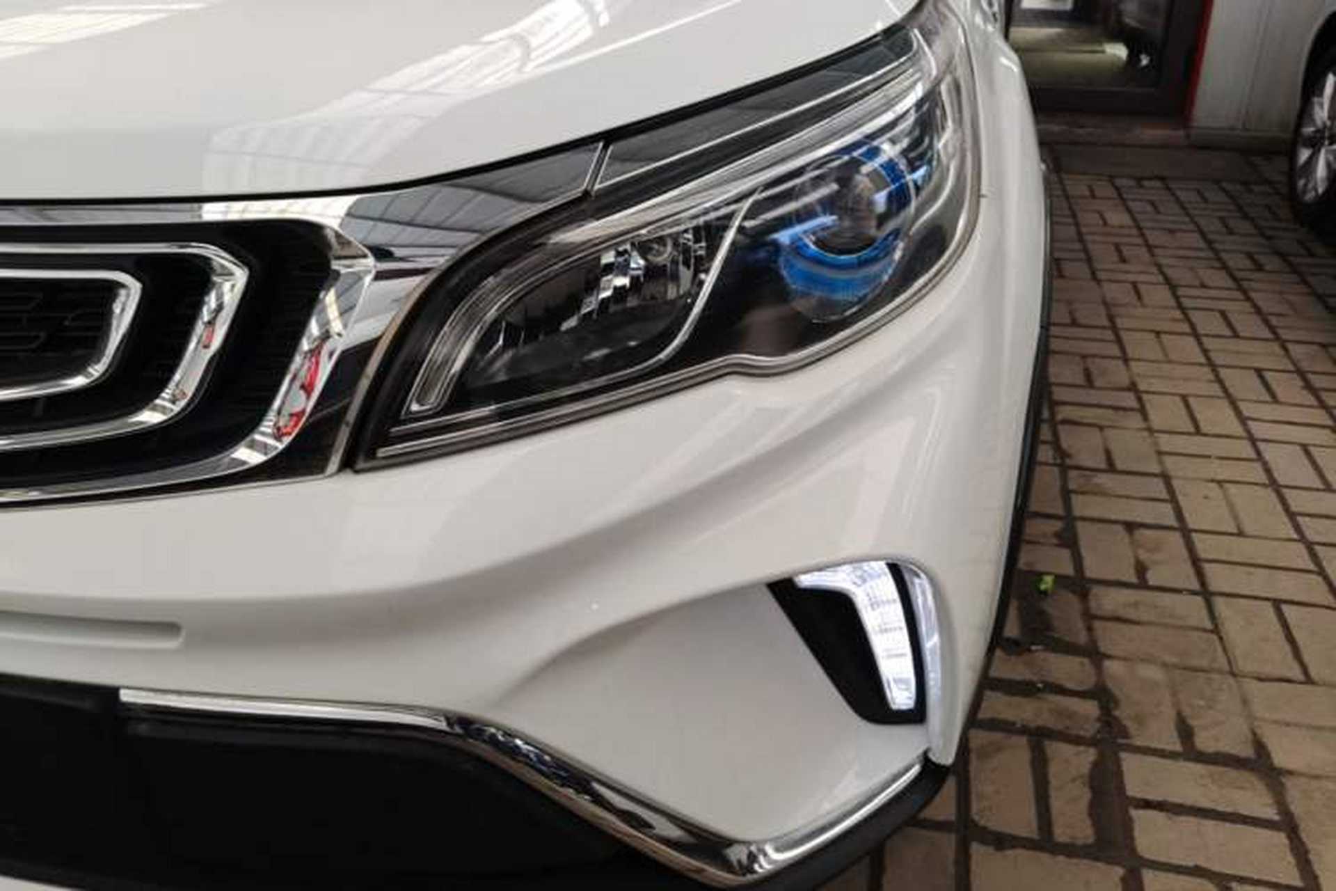 Used Geely Auto Vision X3 2017 1.5L Automatic Luxury Model Left Front Headlight