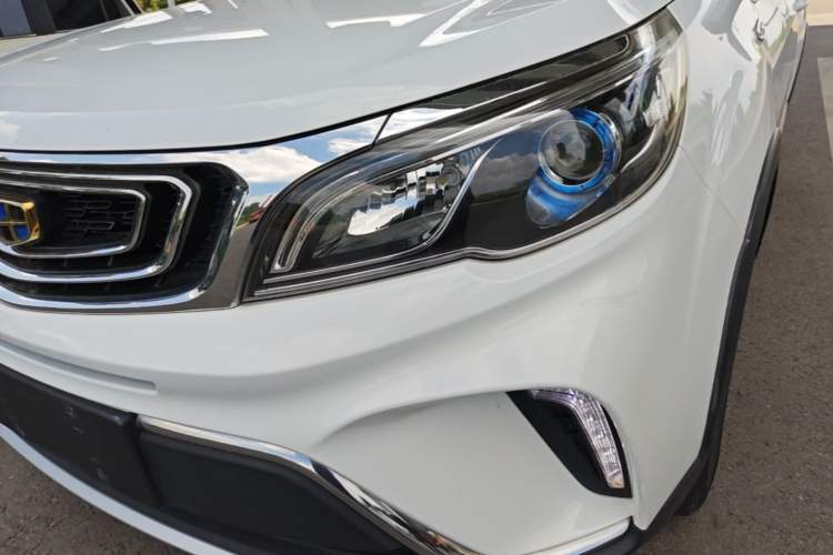 Used Geely Auto Vision X3 2017 1.5L Manual Elite Model Left Front Headlight