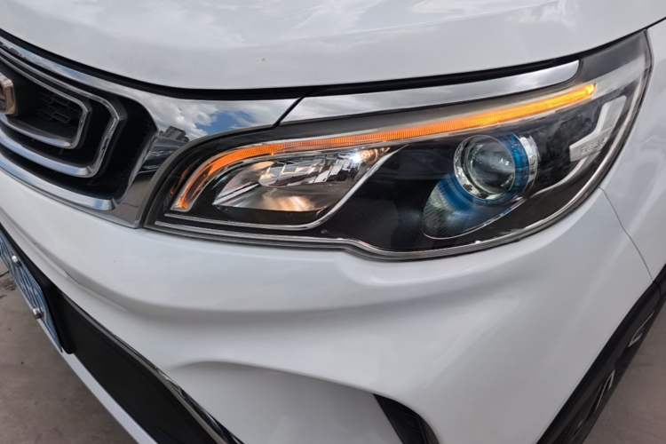 Used Geely Auto Vision X3 2017 1.5L Automatic Elite Model Left Front Headlight
