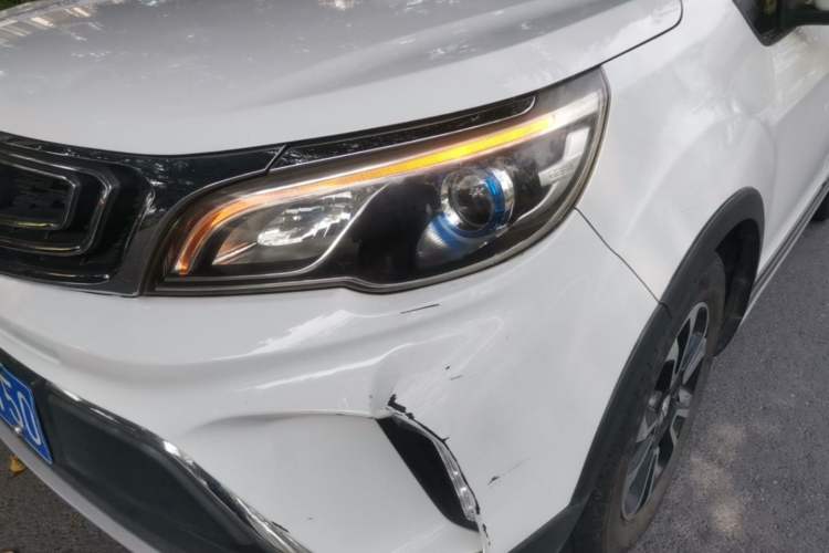 Used Geely Auto Vision X3 2017 1.5L Automatic Elite Model Left Front Headlight