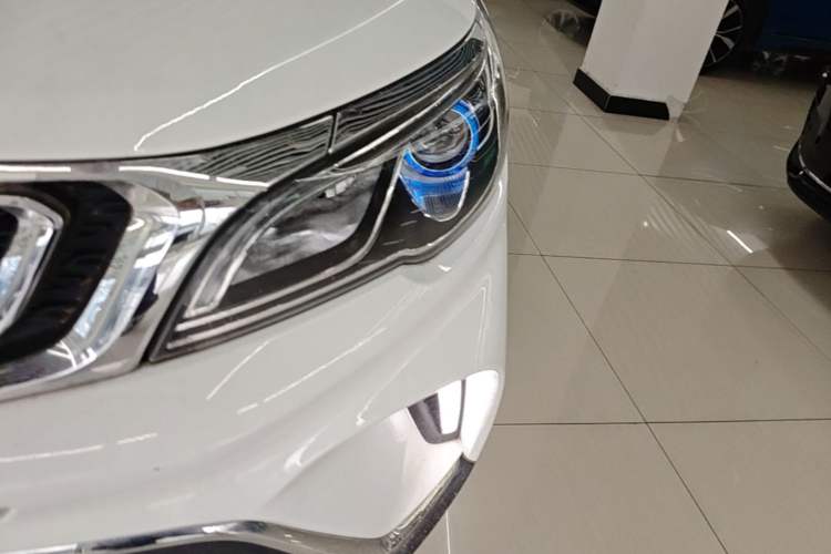 Used Geely Auto Vision X3 2017 1.5L Automatic Luxury Model Left Front Headlight