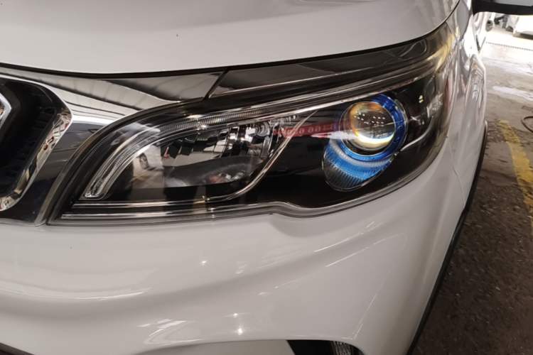 Used Geely Auto Vision X3 2017 1.5L Automatic Luxury Model Left Front Headlight