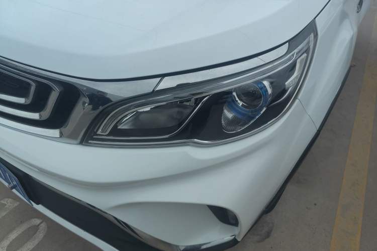 Used Geely Auto Vision X3 2017 1.5L Automatic Luxury Model Left Front Headlight