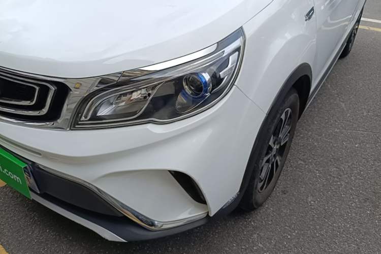 Used Geely Auto Vision X3 2017 1.5L Automatic Elite Model Left Front Headlight