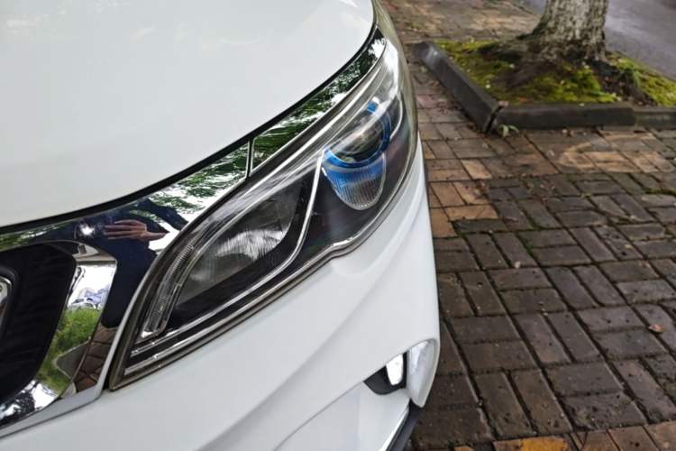 Used Geely Auto Vision X3 2017 1.5L Manual Luxury Model Left Front Headlight