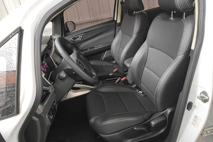 Used Geely Auto Vision X3 2017 1.5L Automatic Luxury Model Left Front Seat