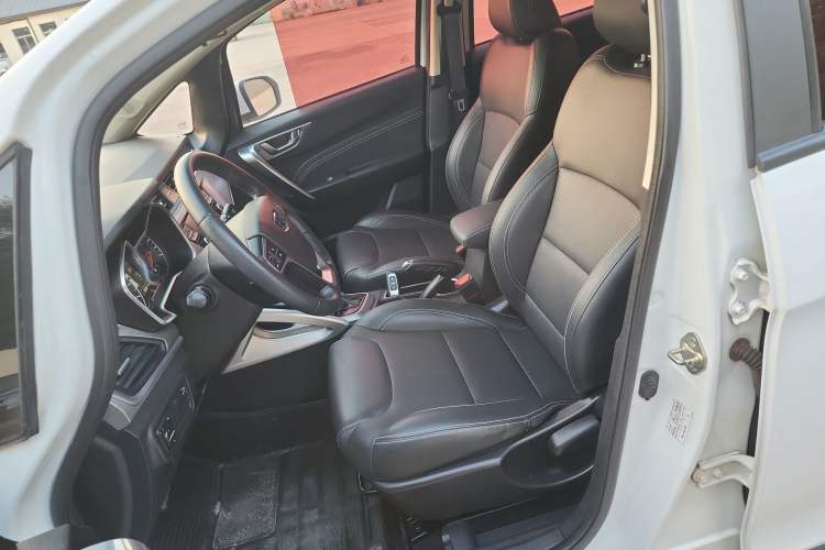 Used Geely Auto Vision X3 2017 1.5L Automatic Elite Model Left Front Seat