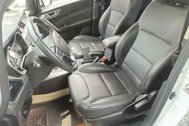 Used Geely Auto Vision X3 2017 1.5L Automatic Elite Model Left Front Seat