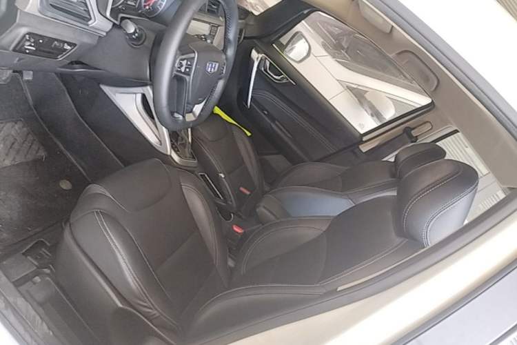 Used Geely Auto Vision X3 2017 1.5L Automatic Elite Model Left Front Seat