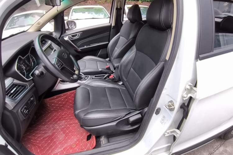 Used Geely Auto Vision X3 2017 1.5L Automatic Elite Model Left Front Seat
