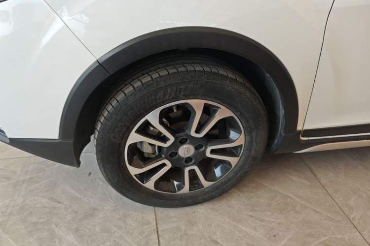 Used Geely Auto Vision X3 2017 1.5L Manual Elite Model Left Front Wheel Hub