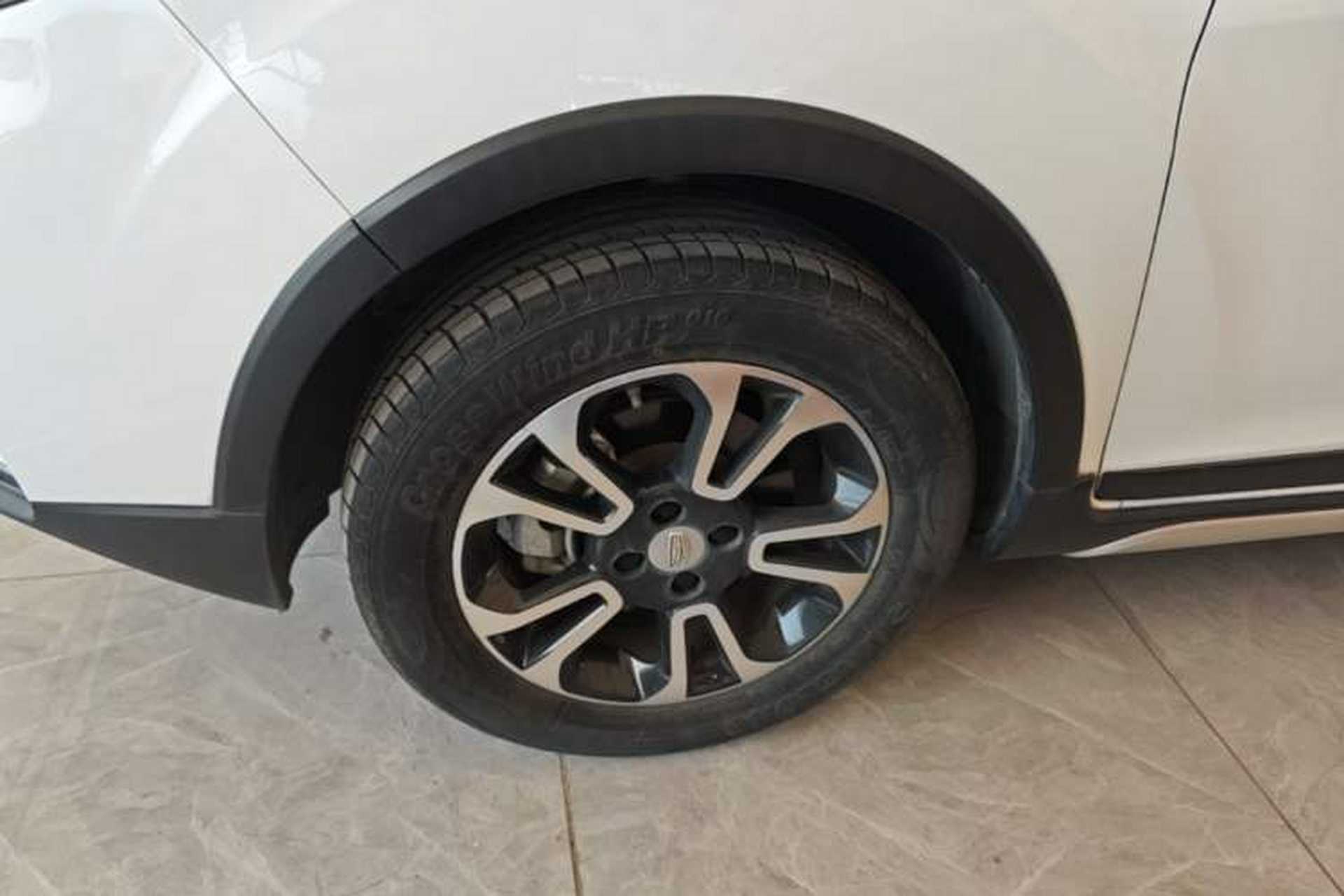 Used Geely Auto Vision X3 2017 1.5L Manual Elite Model Left Front Wheel Hub