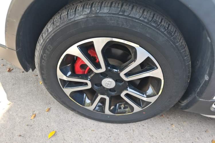 Used Geely Auto Vision X3 2017 1.5L Automatic Luxury Model Left Front Wheel Hub