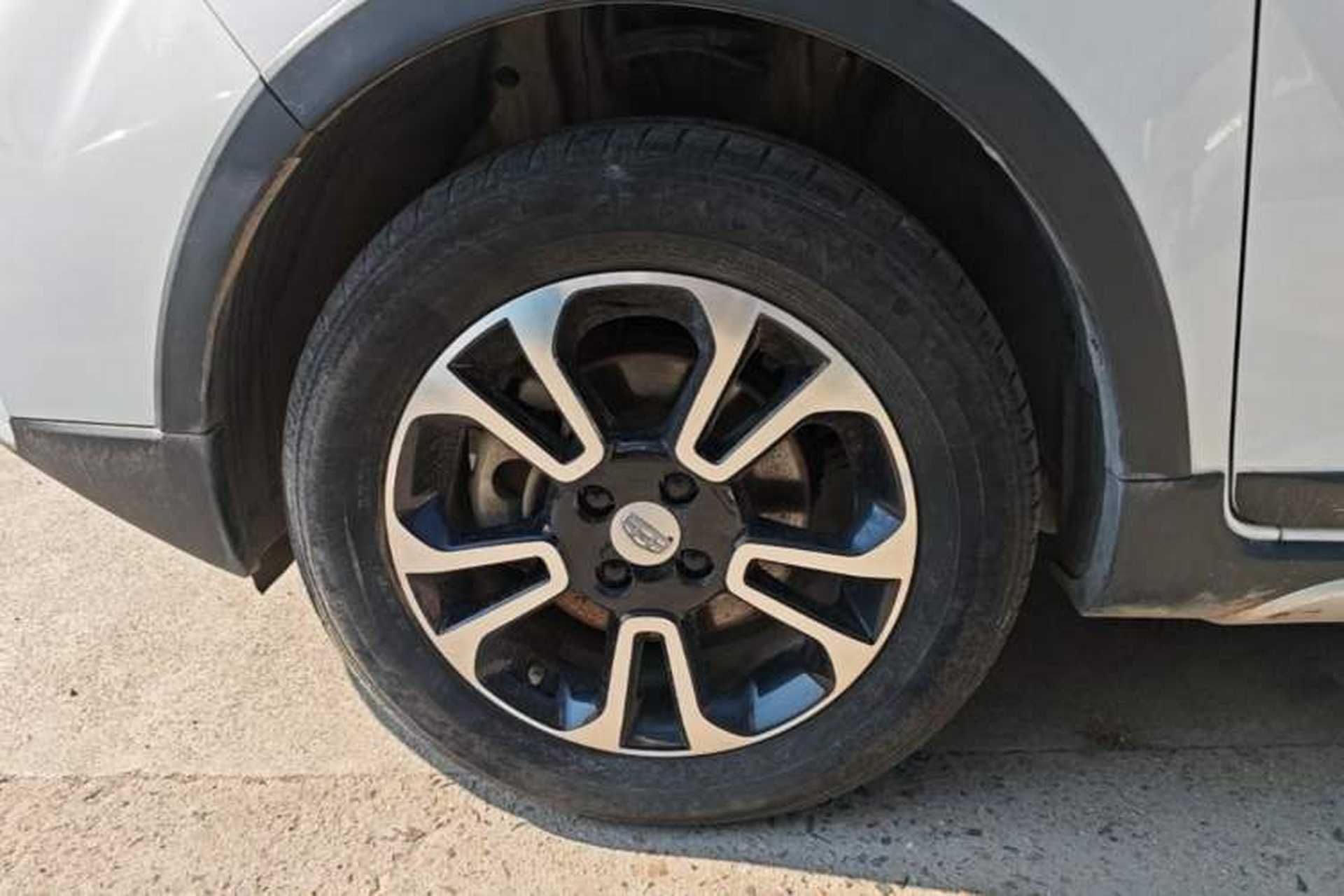 Used Geely Auto Vision X3 2017 1.5L Manual Elite Model Left Front Wheel Hub