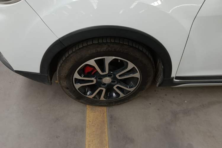 Used Geely Auto Vision X3 2017 1.5L Automatic Luxury Model Left Front Wheel Hub