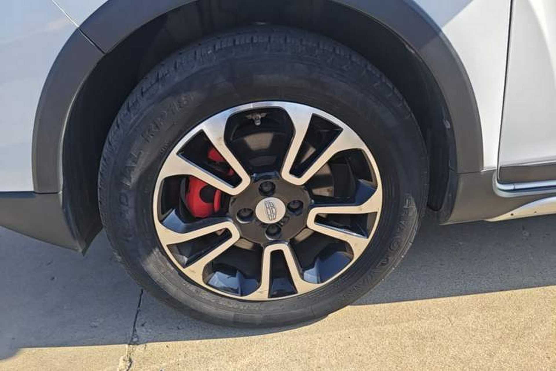 Used Geely Auto Vision X3 2017 1.5L Automatic Luxury Model Left Front Wheel Hub