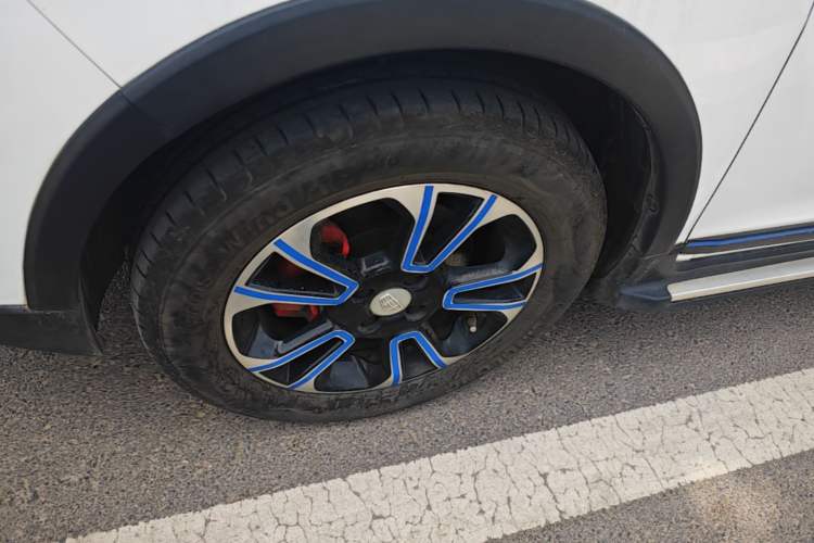 Used Geely Auto Vision X3 2017 1.5L Manual Luxury Model Left Front Wheel Hub