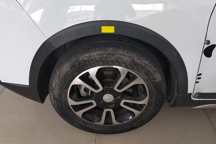 Used Geely Auto Vision X3 2017 1.5L Manual Elite Model Left Front Wheel Hub