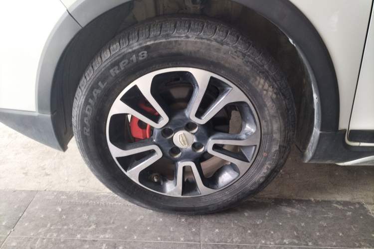Used Geely Auto Vision X3 2017 1.5L Automatic Luxury Model Left Front Wheel Hub