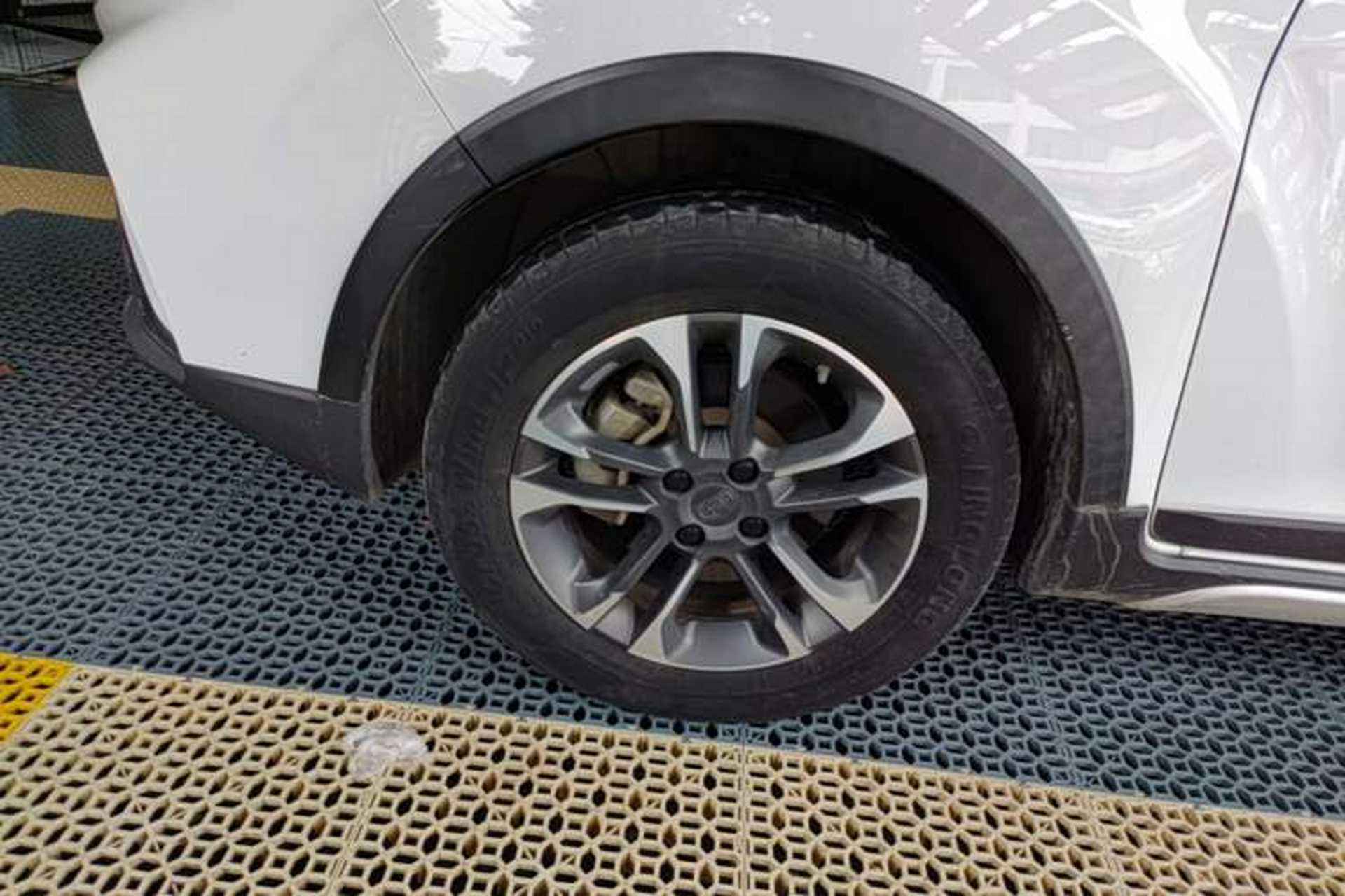 Used Geely Auto Vision X3 2017 1.5L Automatic Elite Model Left Front Wheel Hub