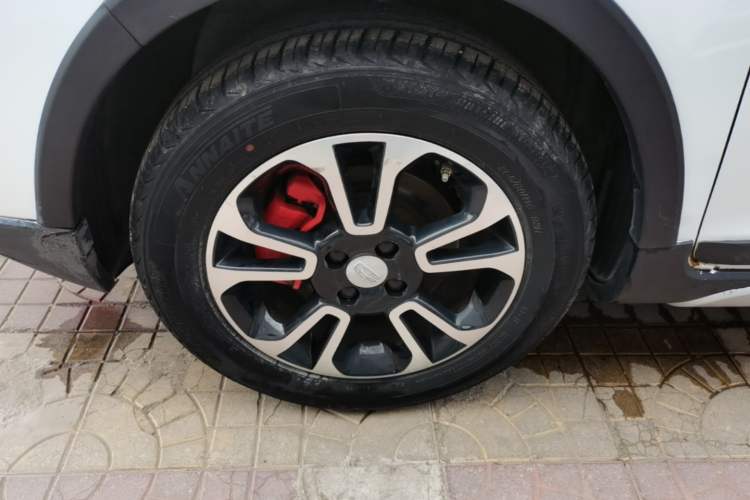 Used Geely Auto Vision X3 2017 1.5L Manual Luxury Model Left Front Wheel Hub