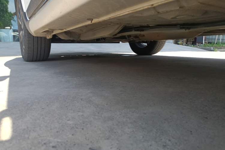 Used Geely Auto Vision X3 2017 1.5L Automatic Elite Model Left Side Sill