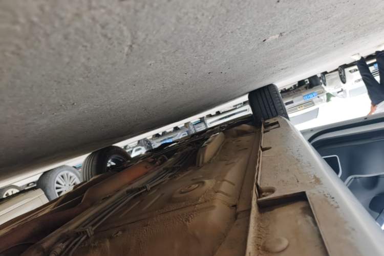 Used Geely Auto Vision X3 2017 1.5L Automatic Elite Model Left Side Sill