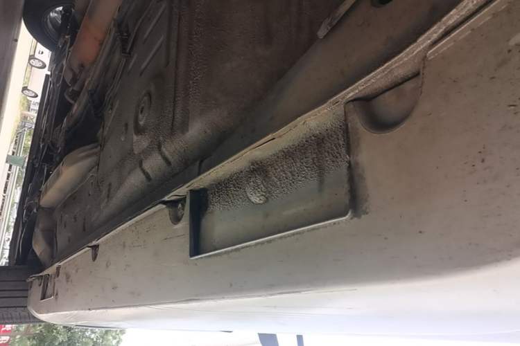 Used Geely Auto Vision X3 2017 1.5L Automatic Elite Model Left Side Sill