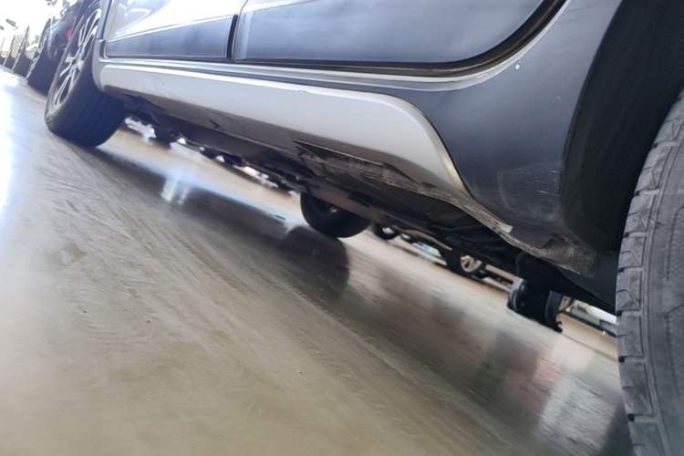 Used Geely Auto Vision X3 2017 1.5L Manual Elite Model Left Side Sill