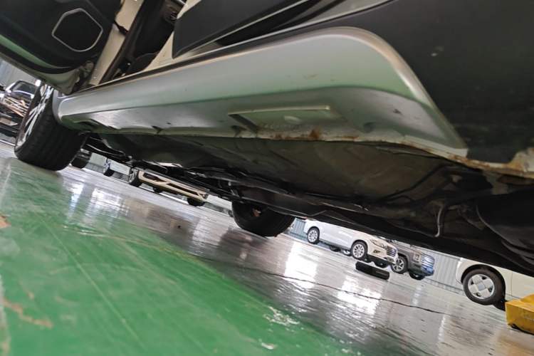 Used Geely Auto Vision X3 2017 1.5L Automatic Elite Model Left Side Sill