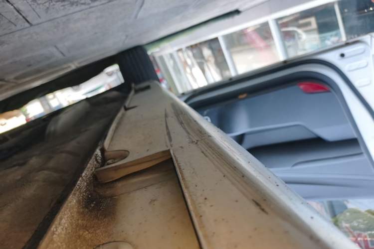Used Geely Auto Vision X3 2017 1.5L Automatic Luxury Model Left Side Sill