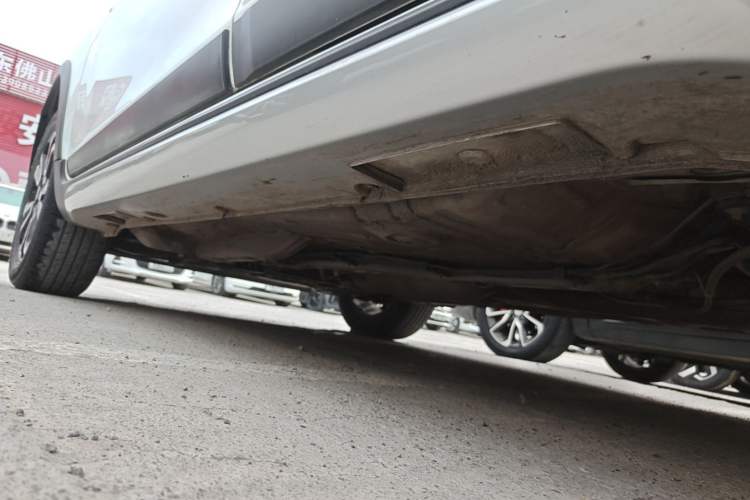 Used Geely Auto Vision X3 2017 1.5L Automatic Luxury Model Left Side Sill