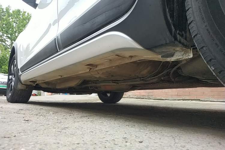 Used Geely Auto Vision X3 2017 1.5L Automatic Luxury Model Left Side Sill