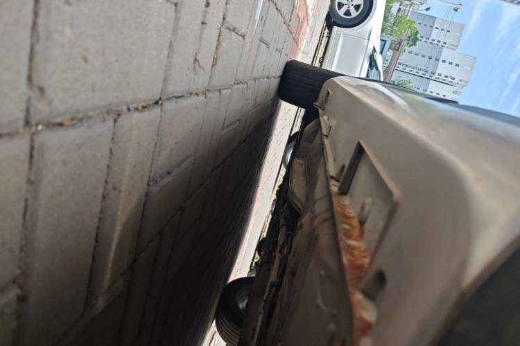 Used Geely Auto Vision X3 2017 1.5L Manual Elite Model Left Side Sill