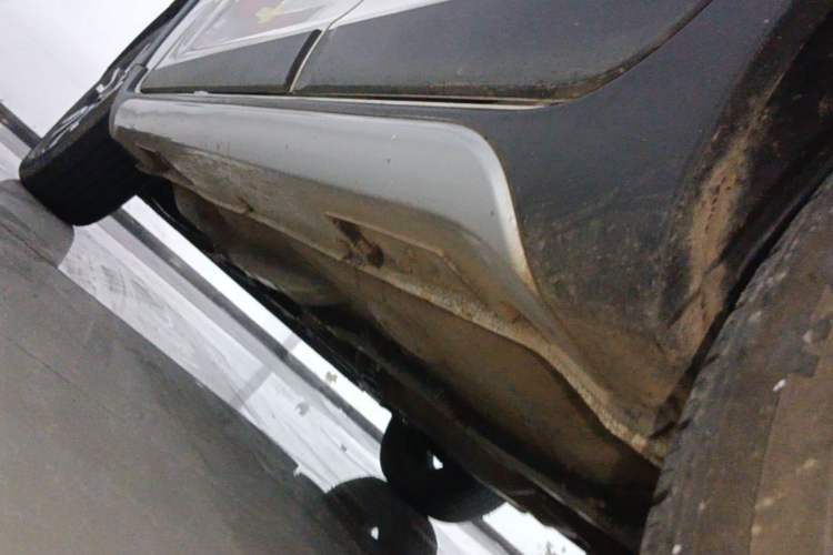 Used Geely Auto Vision X3 2017 1.5L Manual Luxury Model Left Side Sill