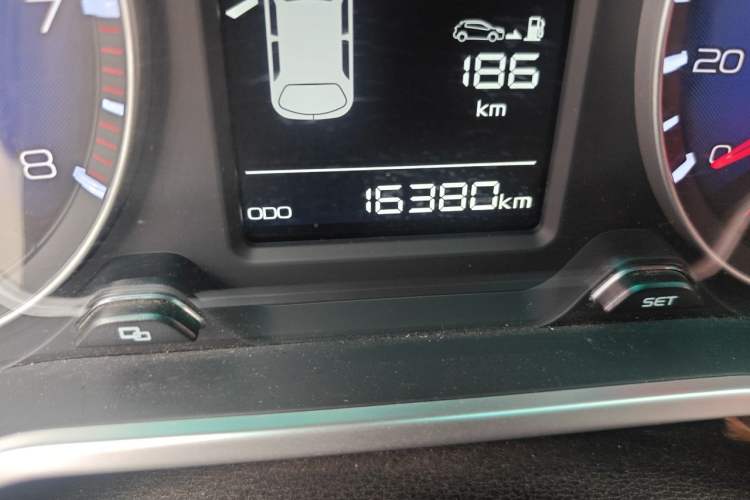 Used Geely Auto Vision X3 2017 1.5L Manual Luxury Model Odometer Close Up
