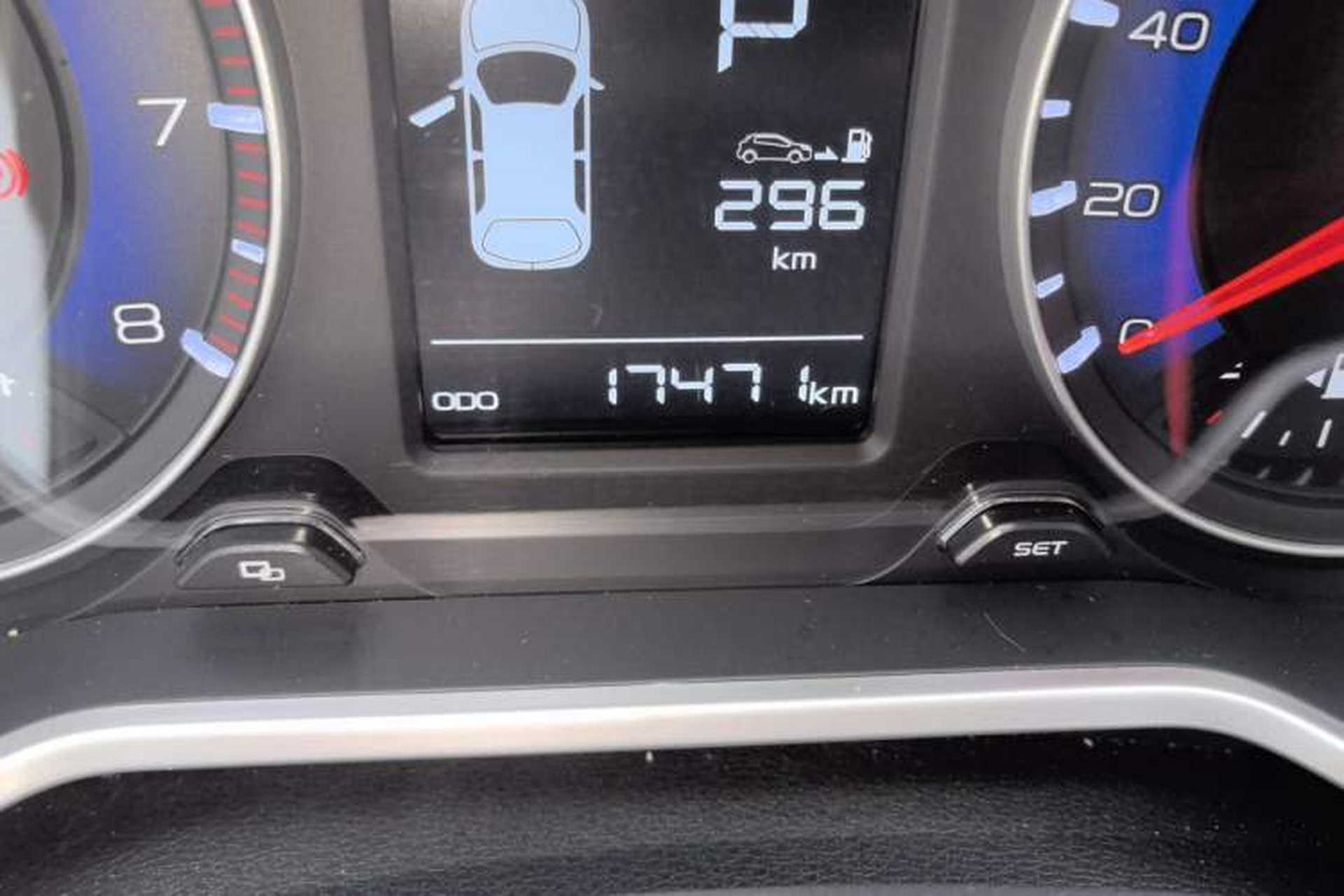 Used Geely Auto Vision X3 2017 1.5L Automatic Elite Model Odometer Close Up