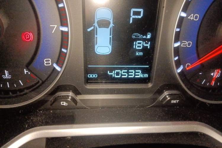 Used Geely Auto Vision X3 2017 1.5L Automatic Elite Model Odometer Close Up