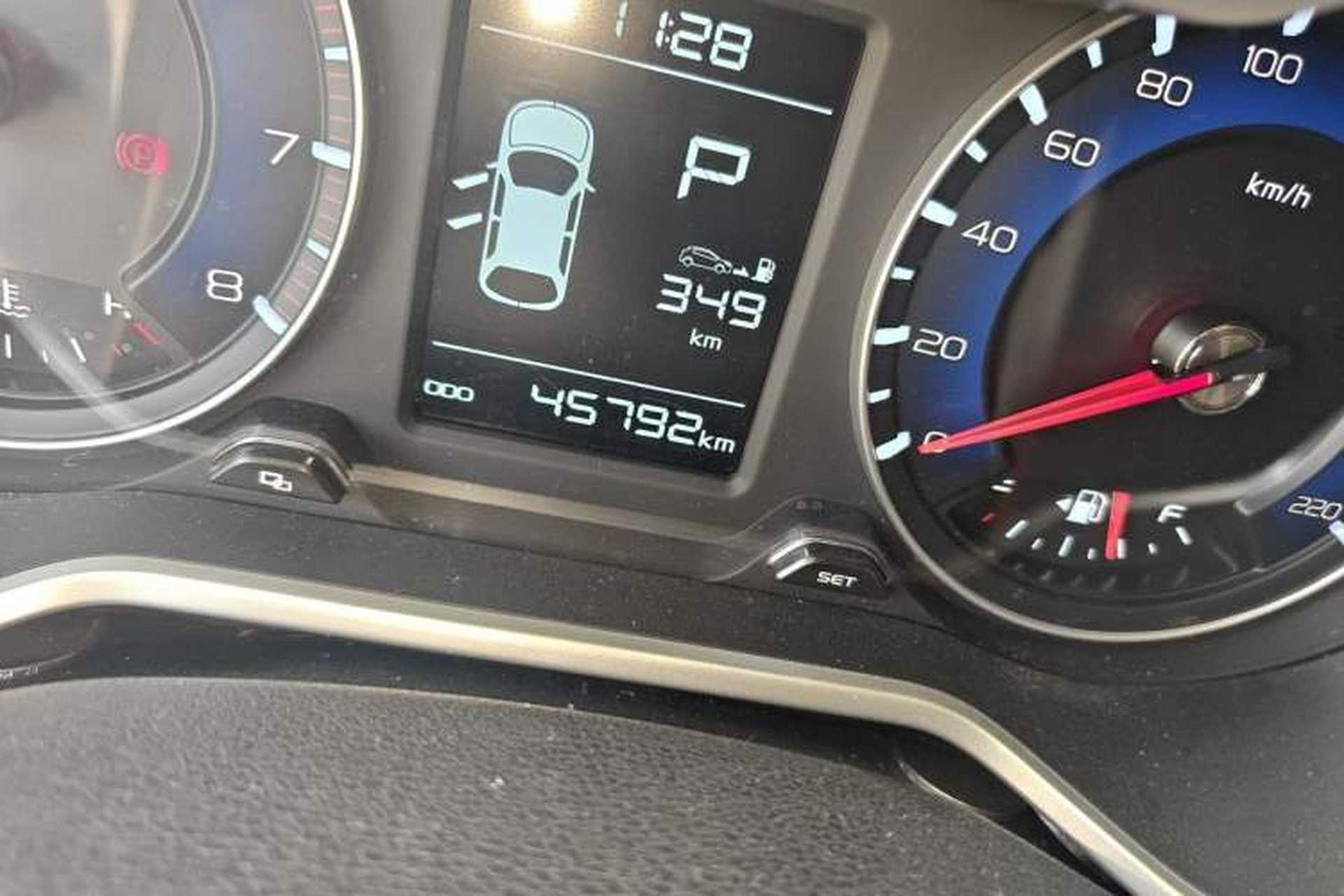 Used Geely Auto Vision X3 2017 1.5L Automatic Elite Model Odometer Close Up