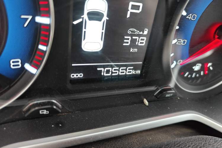 Used Geely Auto Vision X3 2017 1.5L Automatic Elite Model Odometer Close Up