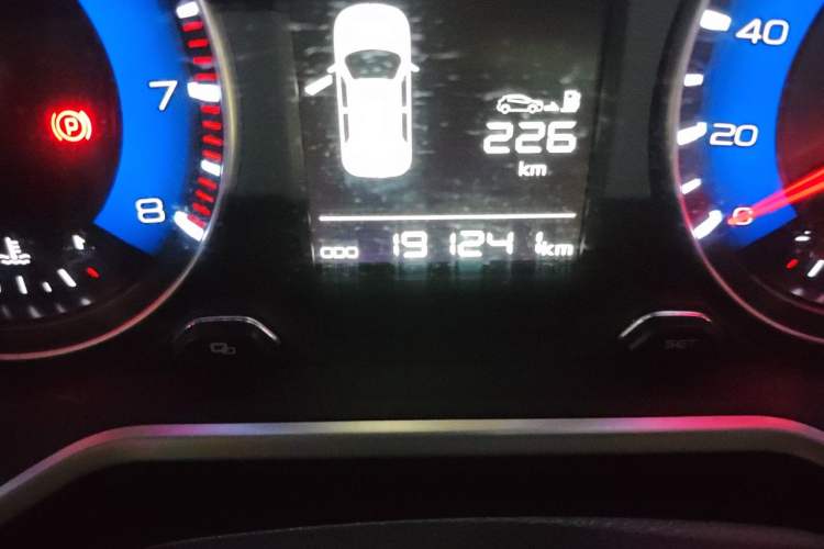 Used Geely Auto Vision X3 2017 1.5L Manual Elite Model Odometer Close Up