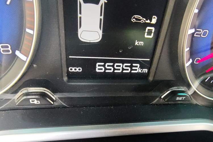 Used Geely Auto Vision X3 2017 1.5L Manual Elite Model Odometer Close Up