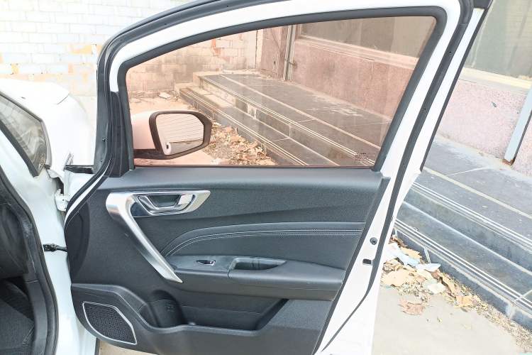 Used Geely Auto Vision X3 2017 1.5L Manual Luxury Model Right Front Door Interior