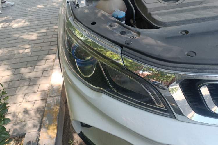 Used Geely Auto Vision X3 2017 1.5L Automatic Luxury Model Right Front Headlight